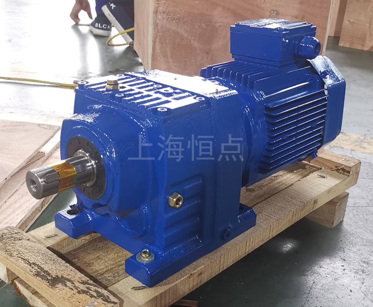 R47系列減速機配電機，藍色油漆實物照片