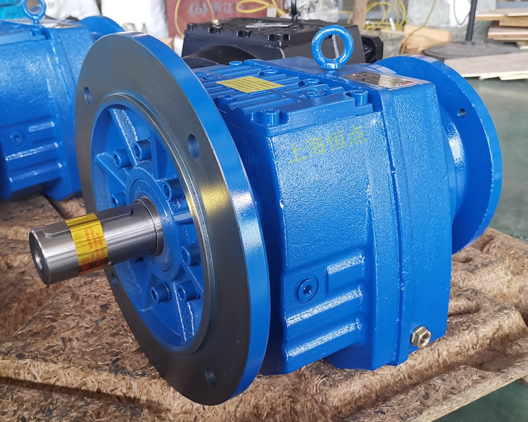 RF87減速機，輸入配法蘭B5端蓋，立式法蘭輸出，實物照片