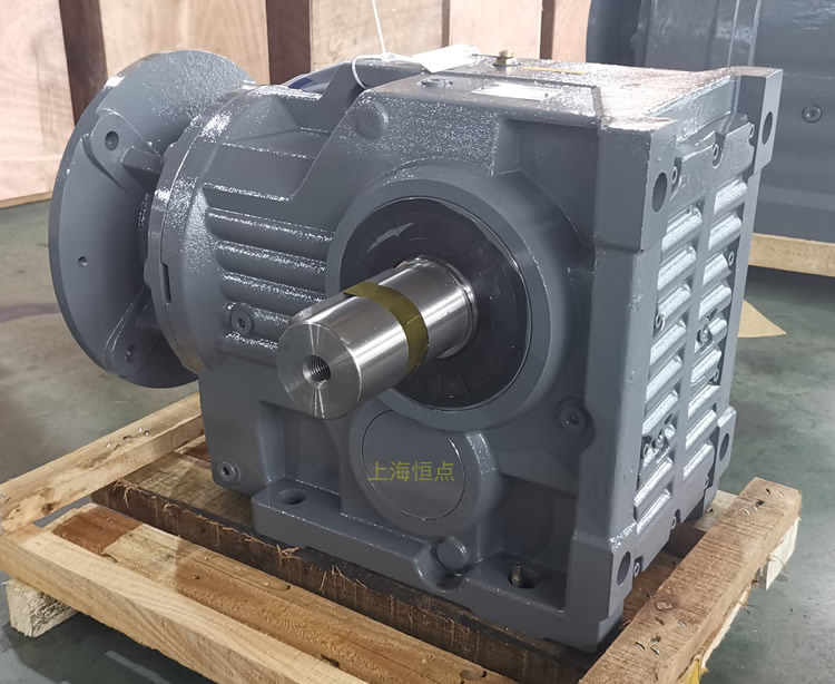 K97減速機，輸入配電機法蘭端蓋，右輸出單軸，實物圖如下