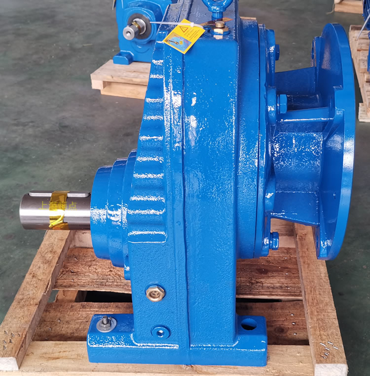 RX107減速機 輸入配圓法蘭端蓋 實物圖